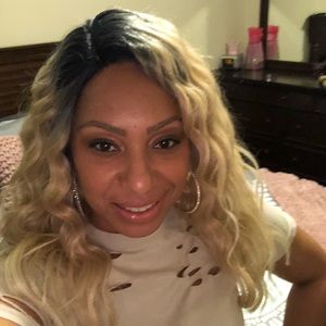 Meet your Posher, Crystal